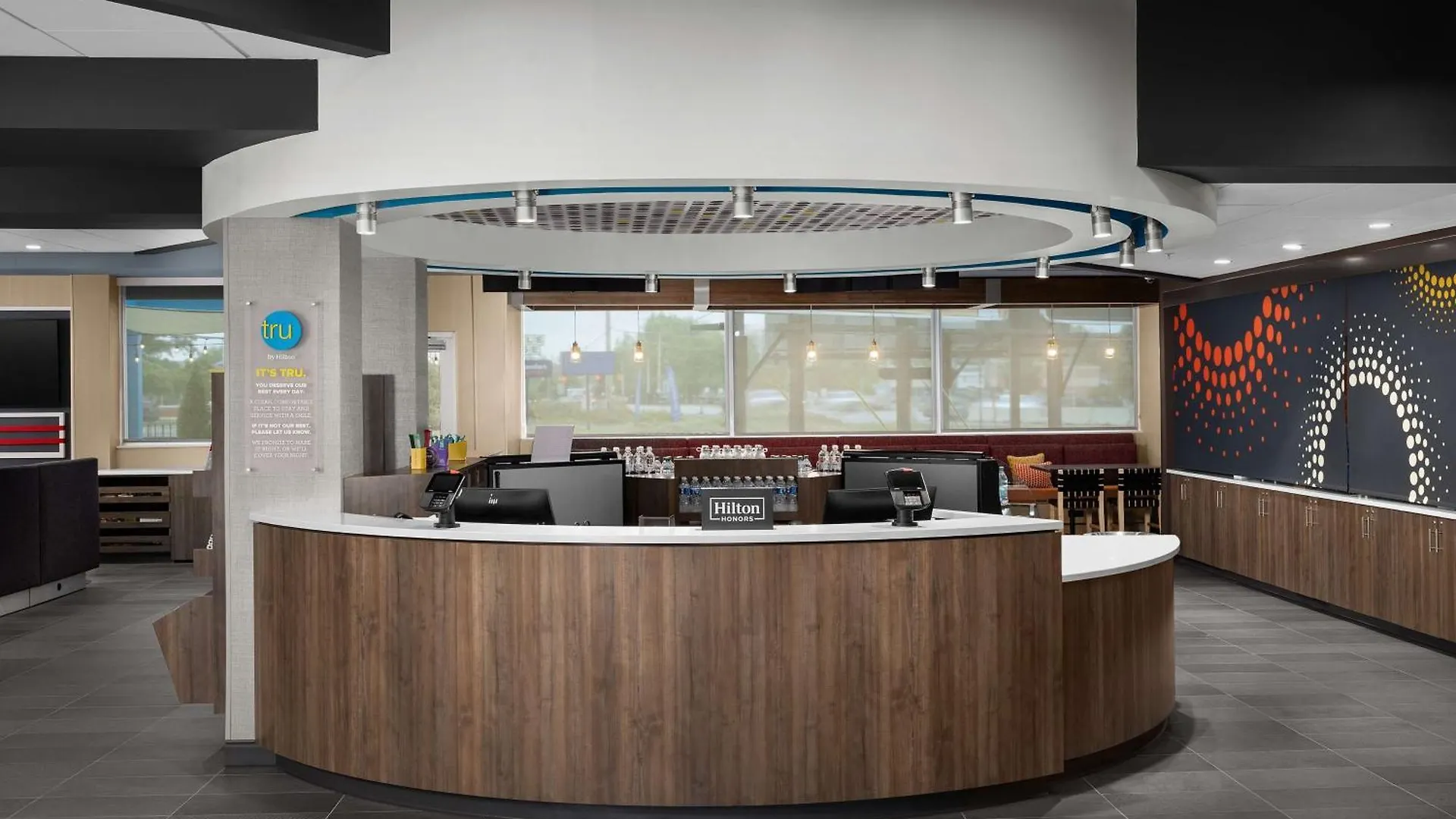 Tru By Hilton Columbus East Broad酒店 酒店